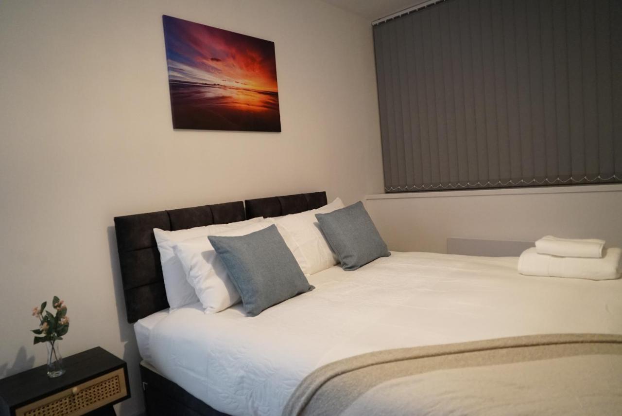 1 & 2 Bed Apartments - Desborough, Kettering, Family, Wifi, Parking 外观 照片