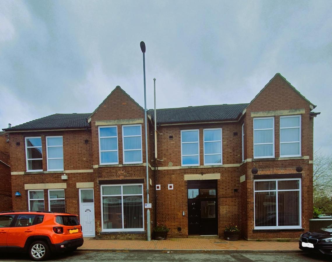 1 & 2 Bed Apartments - Desborough, Kettering, Family, Wifi, Parking 外观 照片