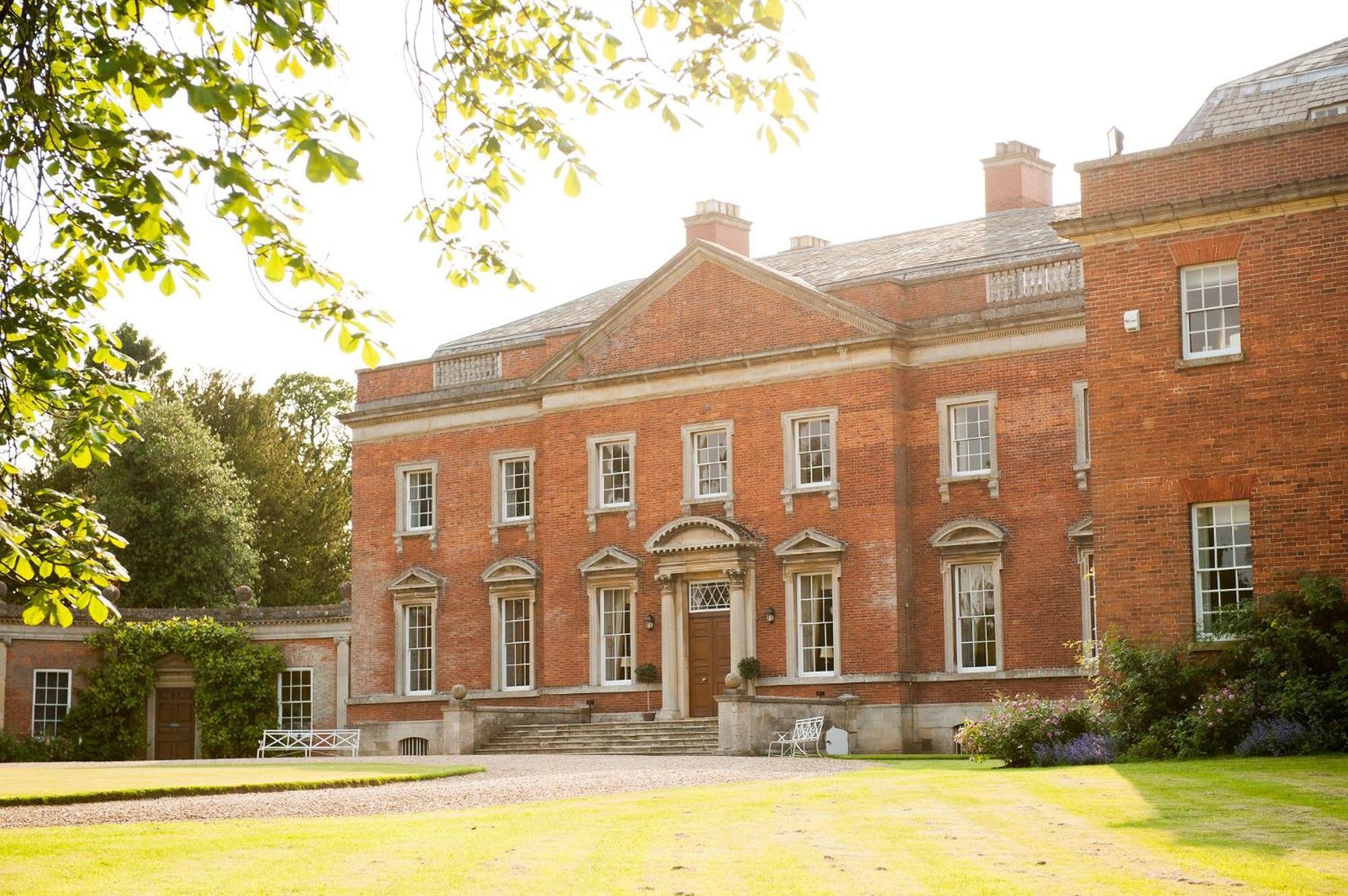 1 & 2 Bed Apartments - Desborough, Kettering, Family, Wifi, Parking 外观 照片